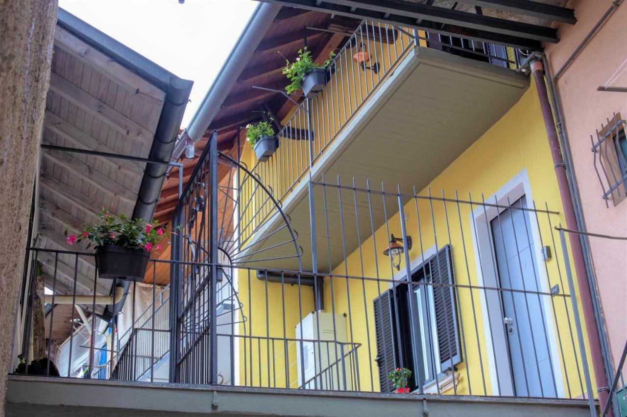 Nicolaus Apartment Sesto Calende Exterior foto